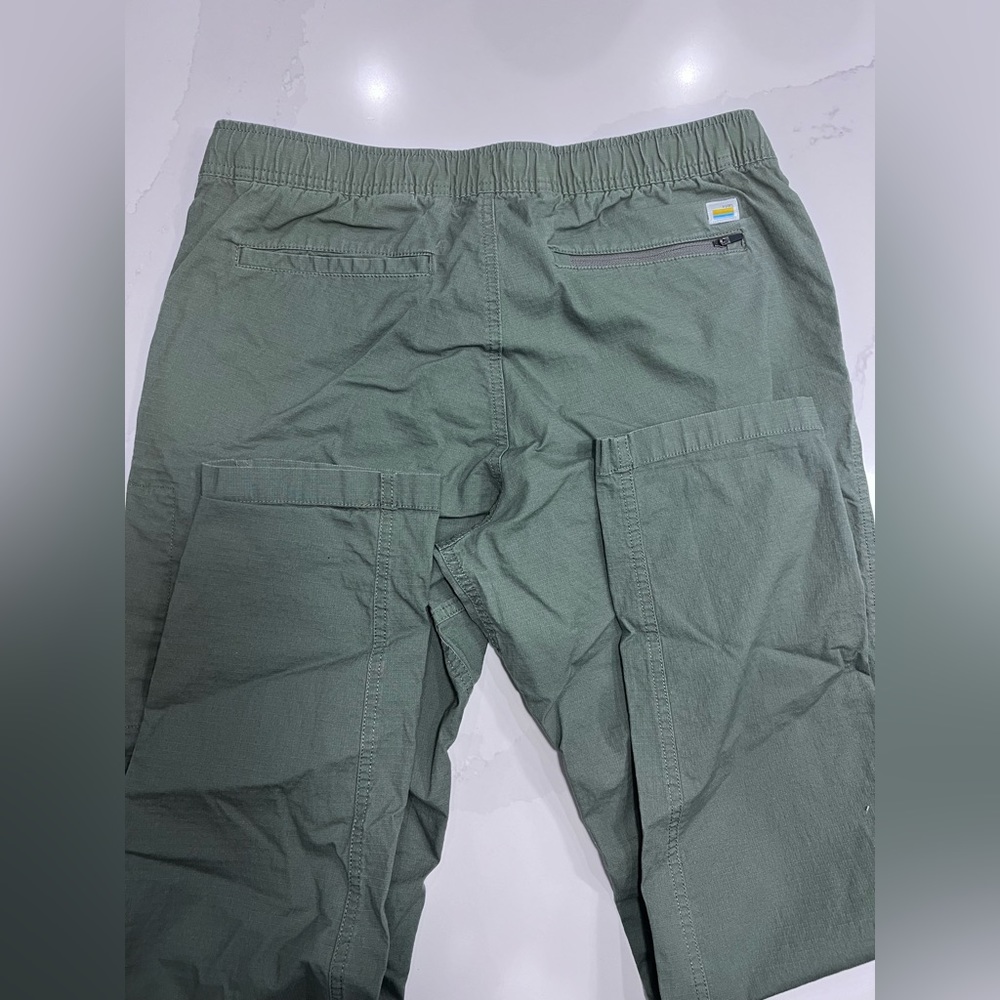 Vuori Ripstop Pant. Size Large. Color Olive. Worn and washed. Good condition.